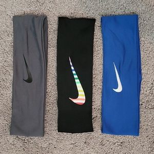 Women's Nike headband set